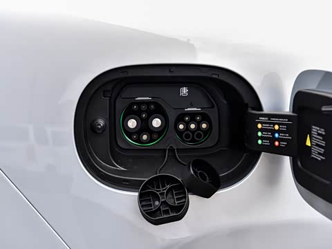 2025�� �Ǽݰ� DM-i 175KM ������