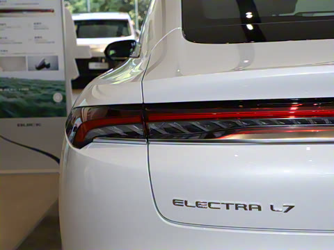 2025�� ������