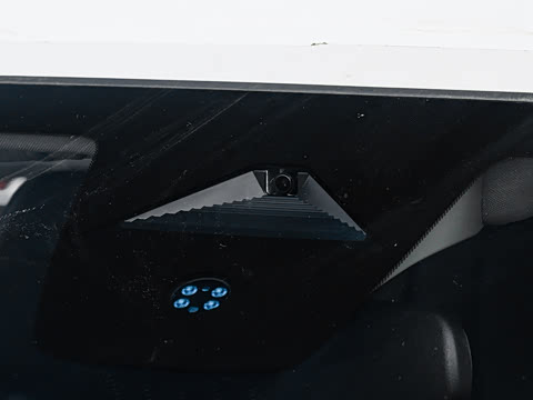 2025�� 2.0L e:PHEV ����