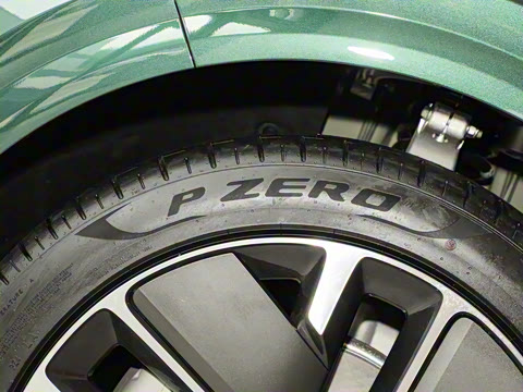 2025�� Pro ���ܻ��°�