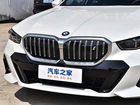 2026�� �Ŀ� eDrive 35L M�˶���װ