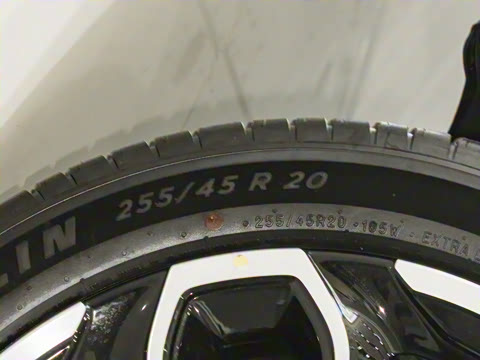 2025�� 625 ������ Max �Ƽ���