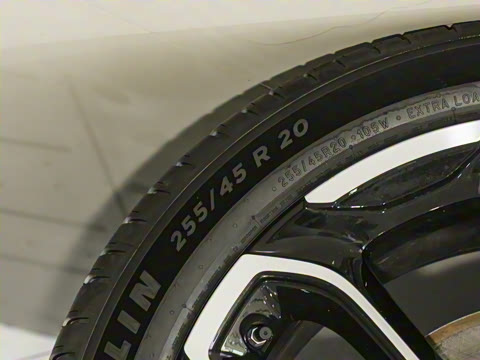 2025�� 625 ������ Max �Ƽ���