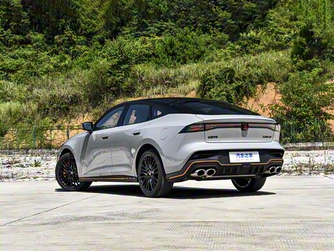 2025�� ������ 2.0T ������