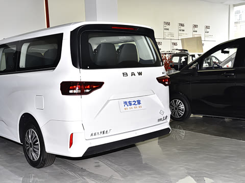 2025�� 2.0L CNG��Ӣ�� 9��