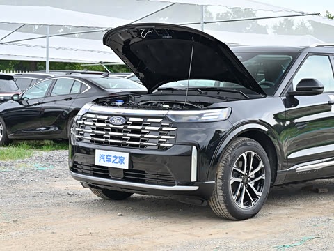 2027�� 2.3T EcoBoost ��������plus�� 7��