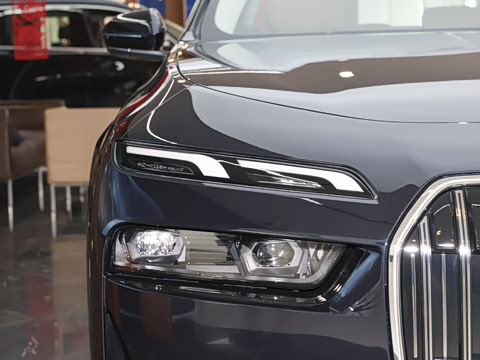 2026�� 735Li ������װ