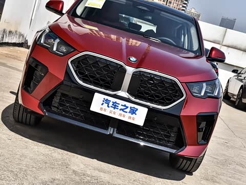 2026�� sDrive25i M�˶���װ