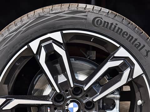 2026�� sDrive25i M�˶���װ