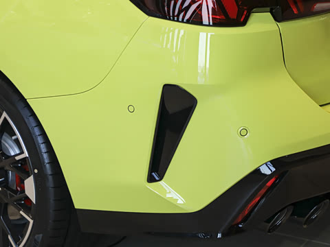 2026�� M235L