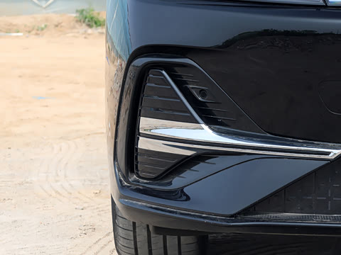 2026�� EM-i 235km ̽��+��