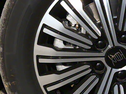 2026 DM-i 1.5T 218KM Խ