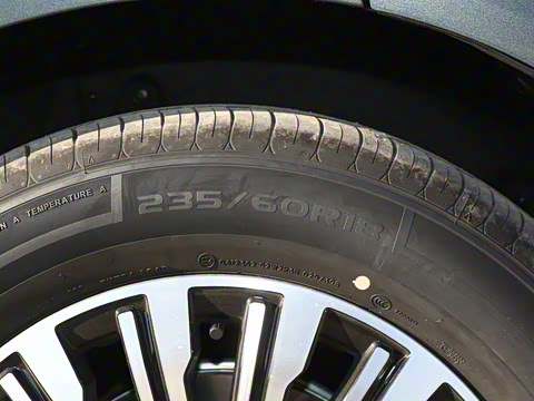 2026 DM-i 1.5T 218KM Խ