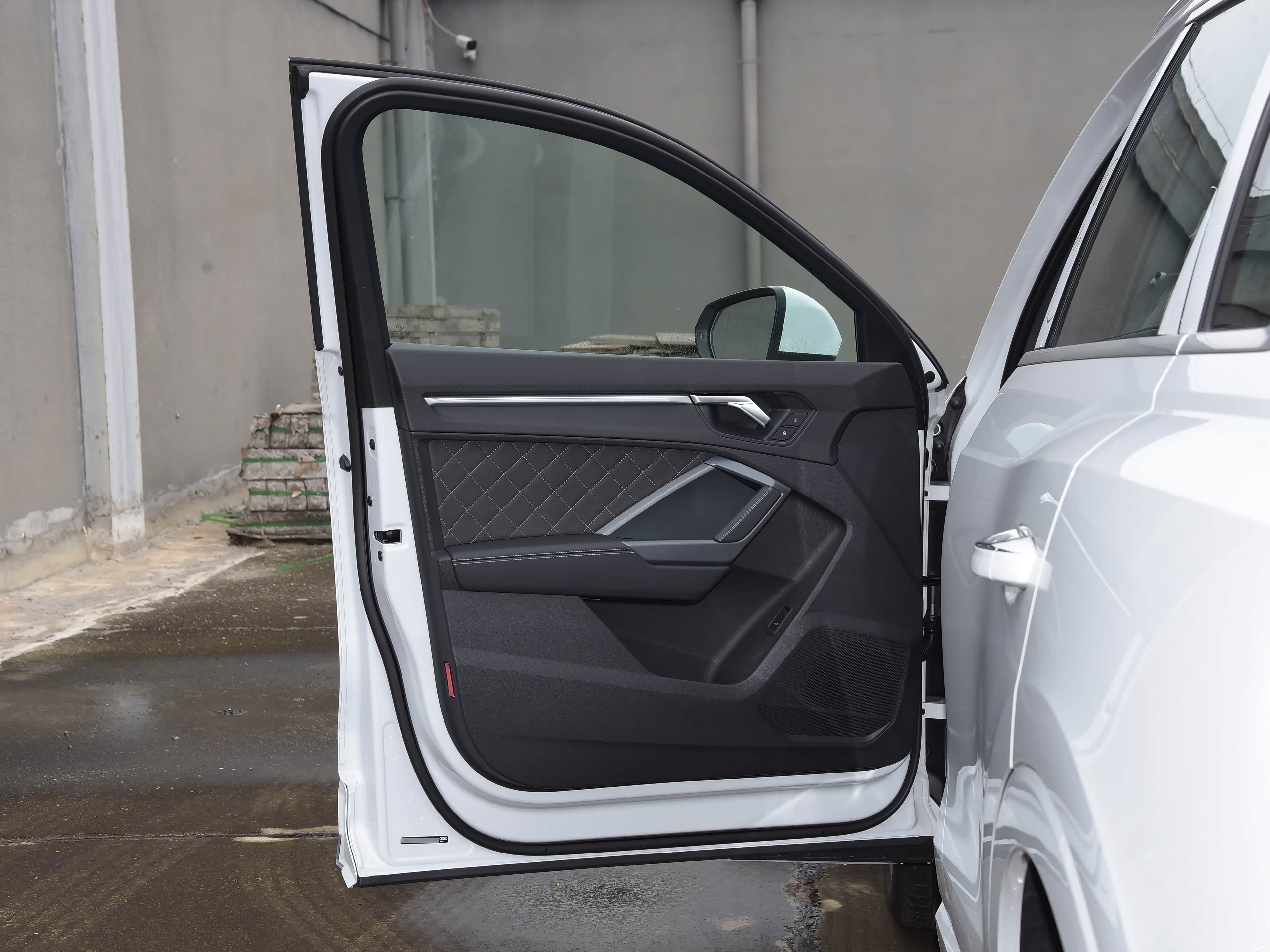 Audi Q3, миниатюра 23