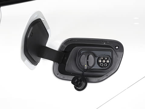 2025�� 825 Max��