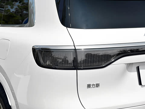 2025�� ���� Max+ ������������ 