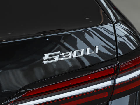 2026�� �Ŀ� 530Li xDrive M�˶���װ