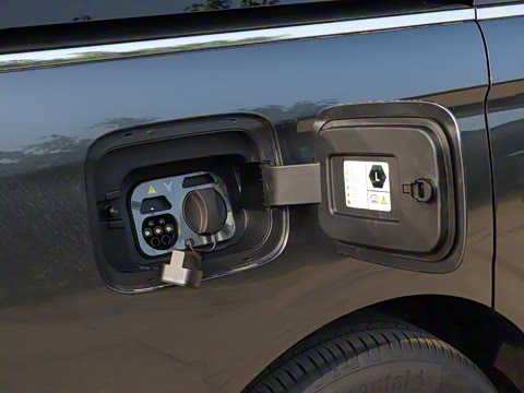 2025�� PHEV �������������