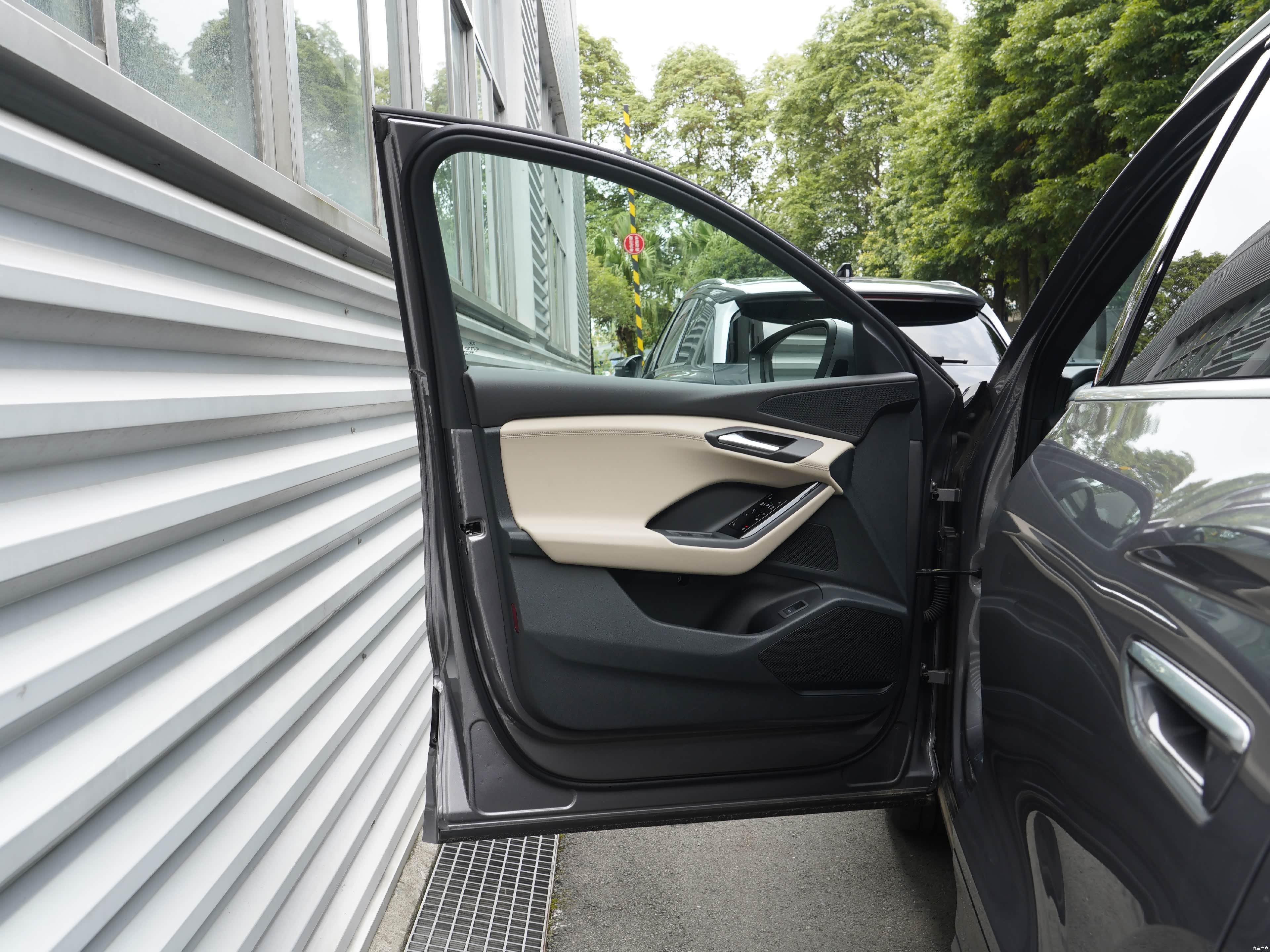 Audi Q6L e-tron, миниатюра 24