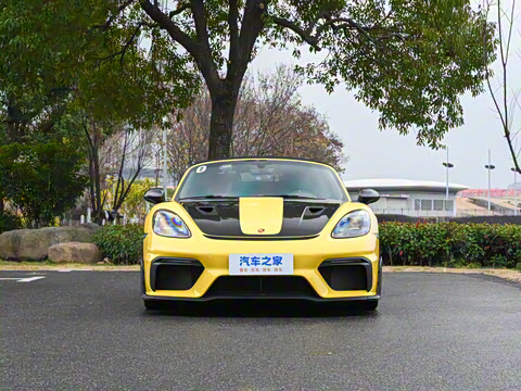 2023�� Spyder RS 4.0L