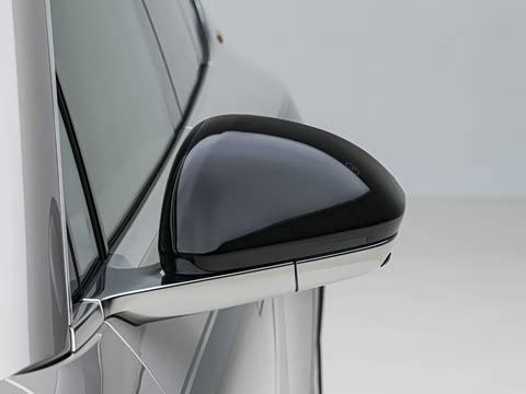 2025�� 102kWh ��ƽ���ر��
