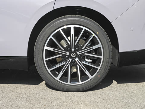 2027�� 590������