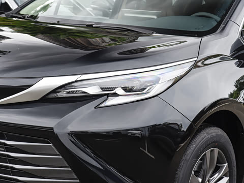 2027�� 2.5L ˫������������