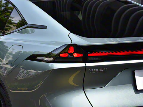 2026�� 240Ultra��ΪǬ��ADS SE��