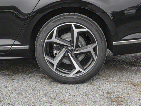 2025�� �Ŀ��� ������ 330TSI DSG������