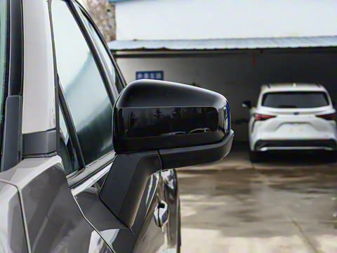 2026�� 2.0L ����������