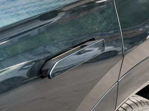 2027�� 2.0T ˫������������