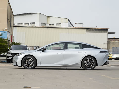 2025�� 630 Lite��