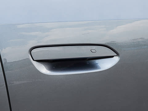 2027�� EV 530KM������
