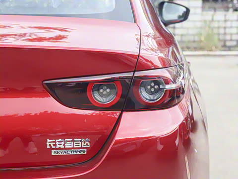 2025�� 2.0L �Զ���ҫ��