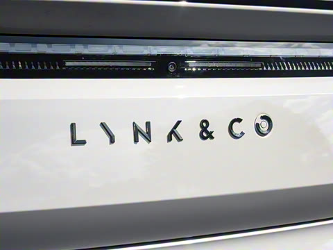 2025�� 240����Ultra