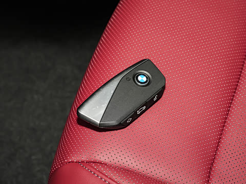 2026�� �Ŀ� 525Li M�˶���װ