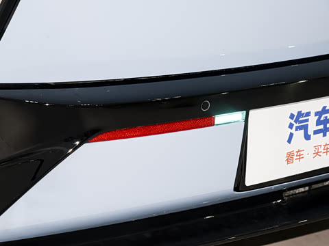 2025�� 702 ������ Ultra