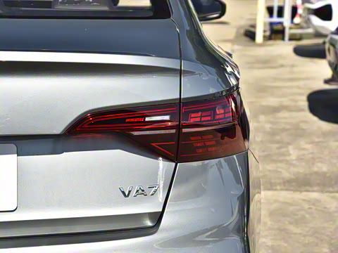 2025�� 1.4T �����ϰ�