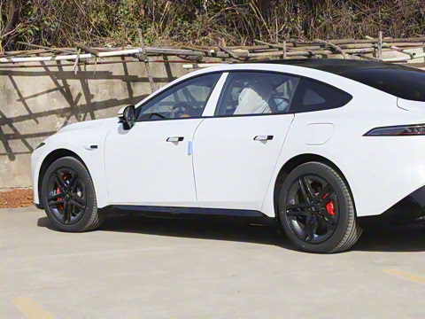 2026 007+  650 Ultra+״