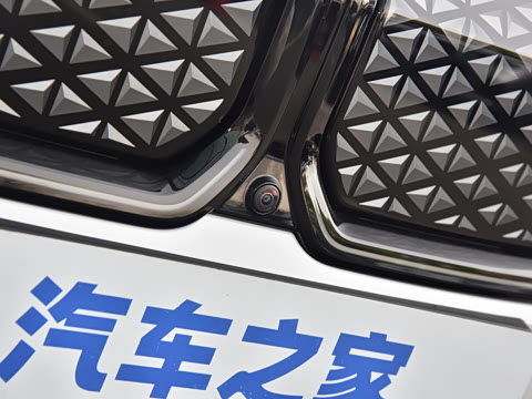 2026�� �Ŀ� eDrive 40 L ��ҹ��װ