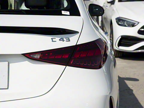 2026�� AMG C 43 4MATIC