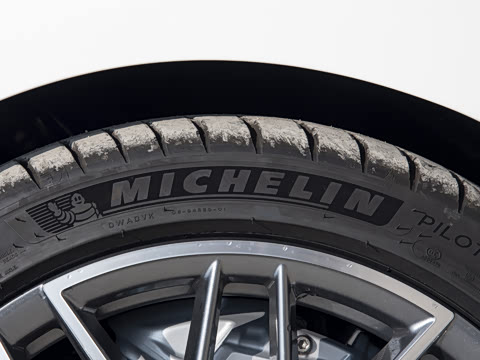 2026�� AMG C 43 4MATIC