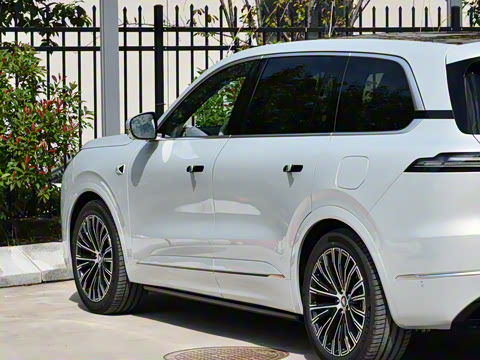 2025�� ����Ultra+ ���������߶���