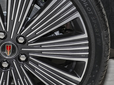 2025�� �Ŀ� 2.0T ����������������� 5��