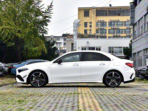 2026�� AMG A 35 L 4MATIC