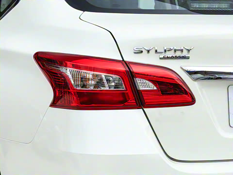 2026�� ���� 1.6L CVT XE �����촰��