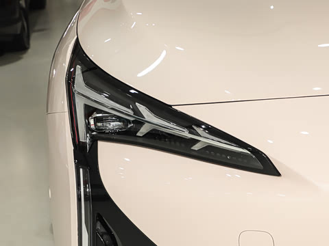 2025�� �Ŀ� 668MAX���а� 200kW