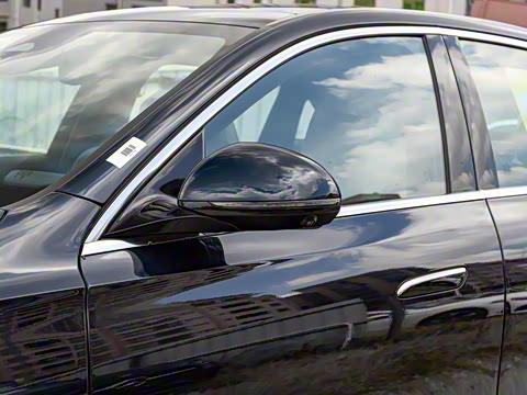 2025�� �Ŀ� E 260 L