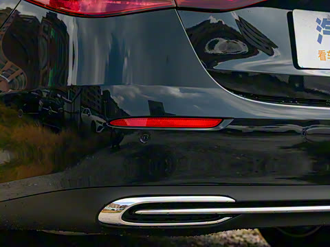 2025�� �Ŀ� E 260 L