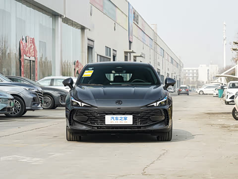 2026�� 2.0T 405 AT������